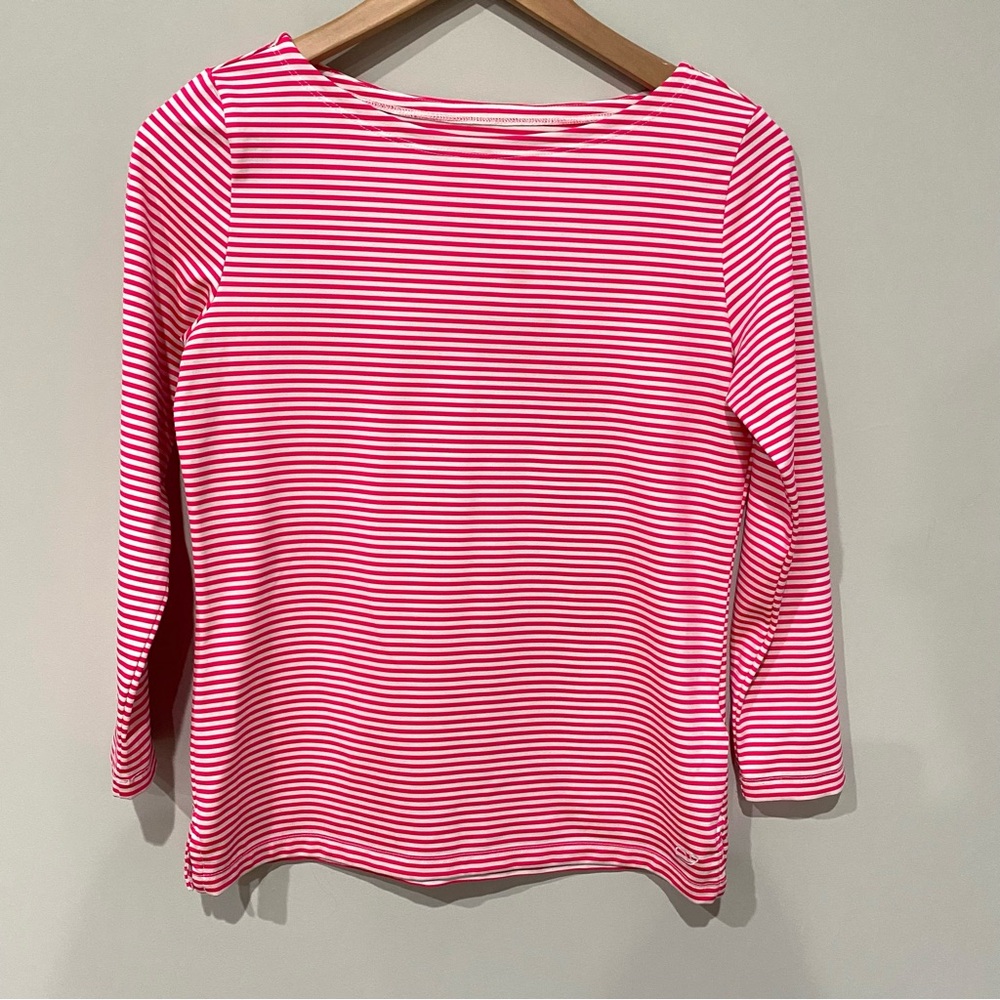 Vineyard Vines top